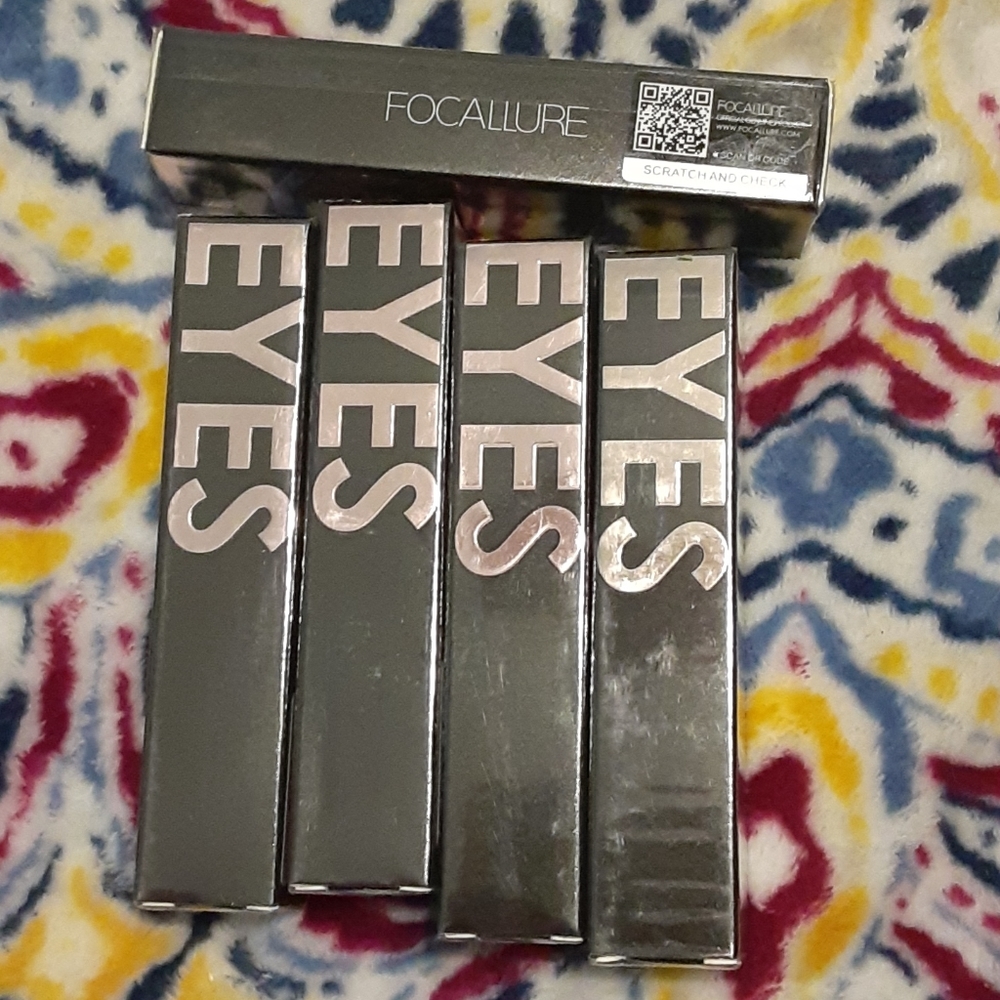 Focallure #02 BEAM GLITTER LINER